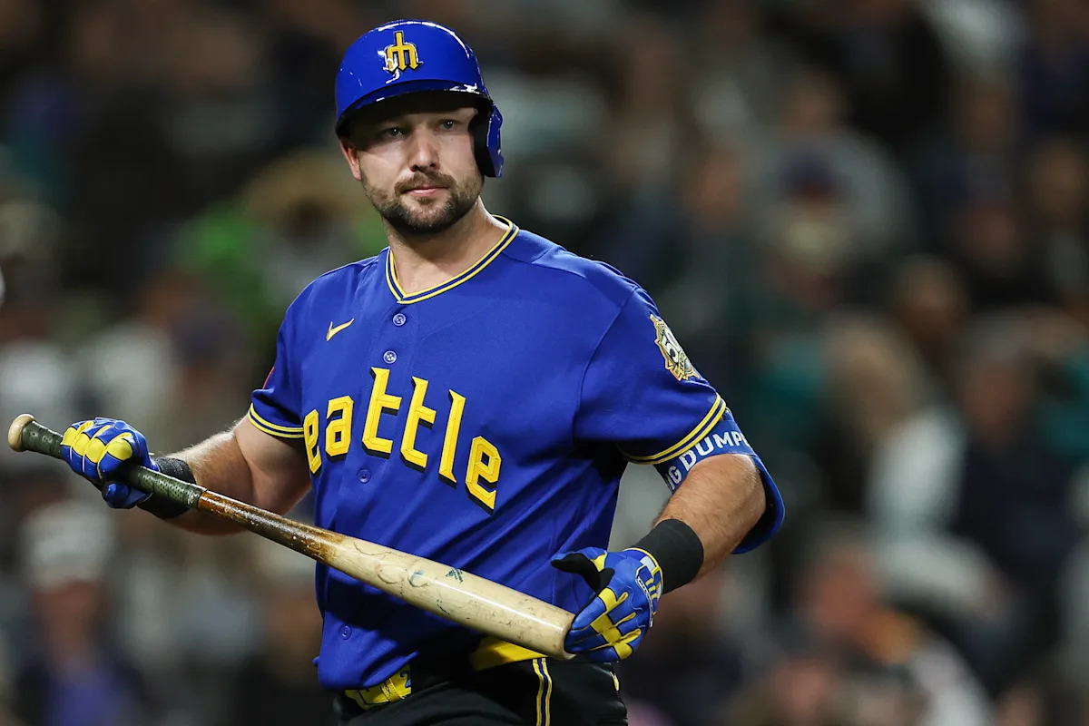 Cal Raleigh returns to Mariners lineup after 3- game absence with injury hits headlines