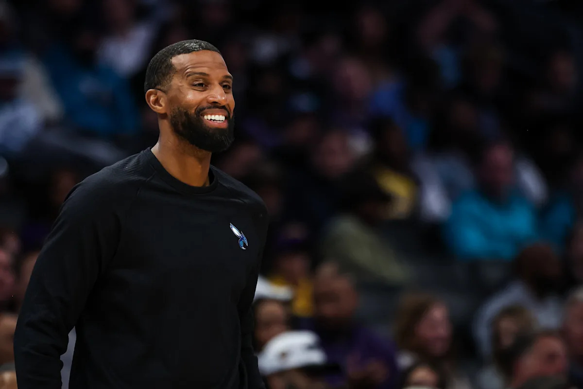 Hornets extend head Leader Charles Lee after franchise's best Campaign in 10 years creates buzz