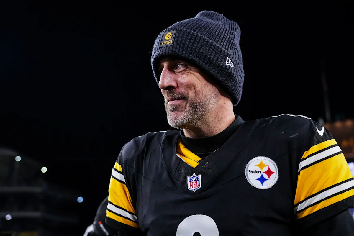 Aaron Rodgers signs with Steelers -- reuniting Mike McCarthy in Pittsburgh making waves
