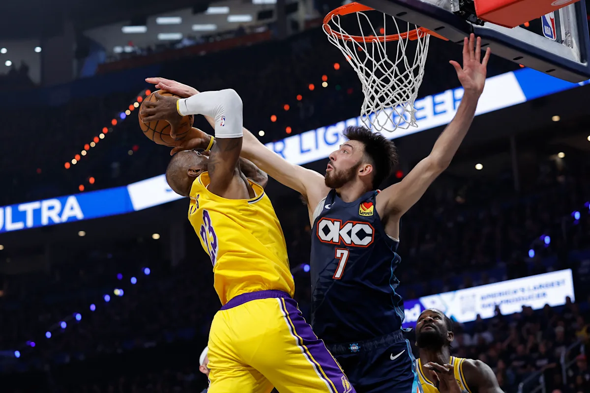 Thunder's 'D' breaking Lakers -- starting with Chet Holmgren and Isaiah Hartenstein making waves