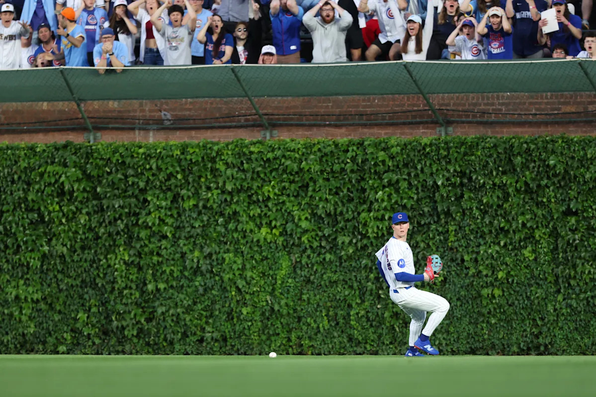 Cubs' PCA describes errors on back-to-back days -- reflects on tumultuous week hits headlines